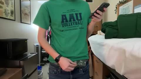 collegetwinky6769 online show from 9, 2, 2026