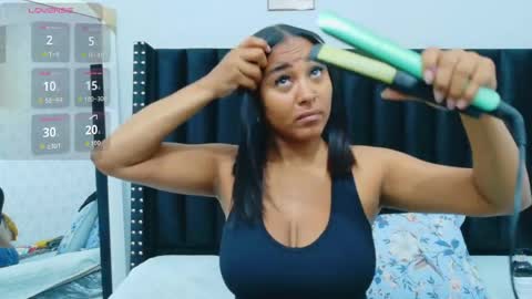 Snapshot of colombia_mommy_ chatting on 23, 4, 2026 GRETCHEN online show from 23, 4, 2026