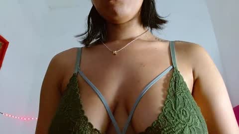  Nahomi  online show from 8, 1, 2025