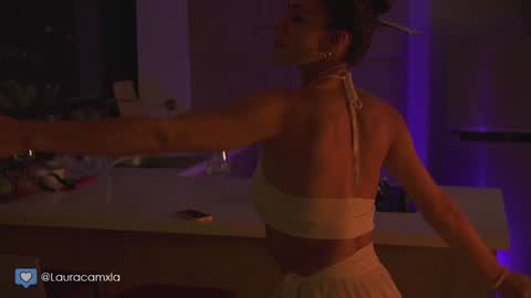 Laura online show from 5, 12, 2024