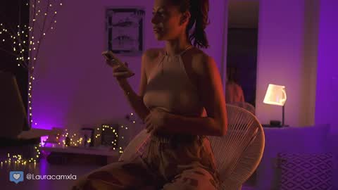 Laura online show from 14, 12, 2024