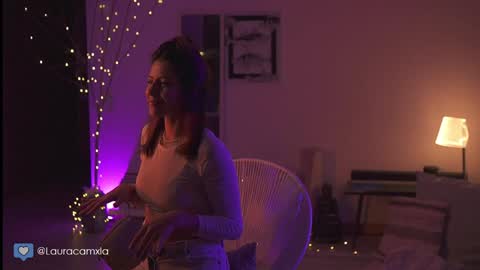 Laura online show from 26, 1, 2025