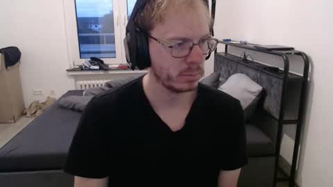 commanderchip online show from 25, 10, 2025