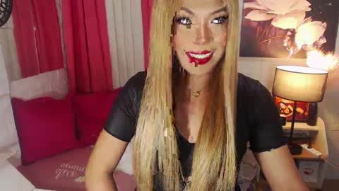 QUEEN SABRINA online show from 26, 1, 2025