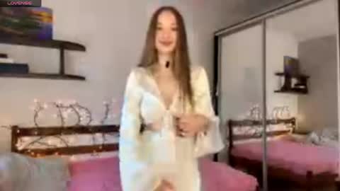 Leslie online show from 27, 5, 2026