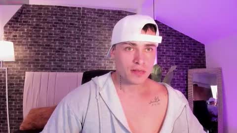 Snapshot of connorsmith_26 chatting on 5, 2, 2026 Connor Smith online show from 5, 2, 2026