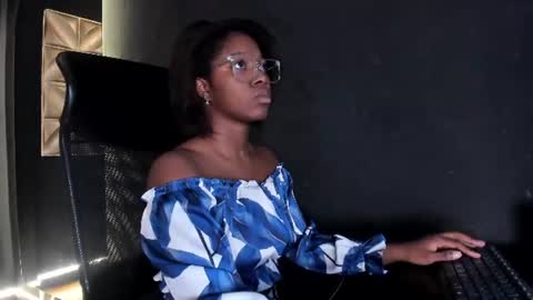 Snapshot of connywellss chatting on 10, 6, 2026 Nilo Solem online show from 10, 6, 2026