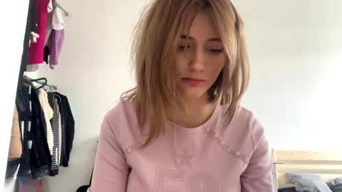 Amelia online show from 13, 2, 2026