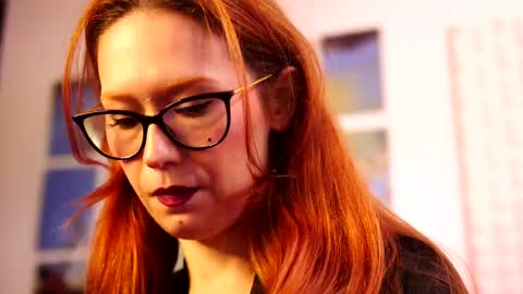 Ginger The Cringer online show from 15, 9, 2025