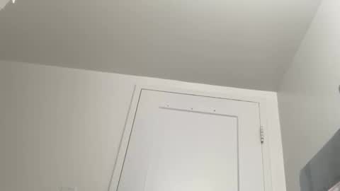 Snapshot of coolvibes69 chatting on 17, 11, 2025 coolvibes69 online show from 17, 11, 2025