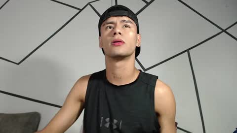 Snapshot of cooper_shiro chatting on 4, 7, 2026 shiro online show from 4, 7, 2026