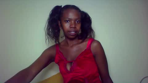 coquine_lara online show from 21, 4, 2026