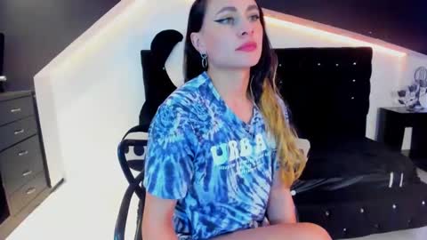 Coral  online show from 29, 1, 2025