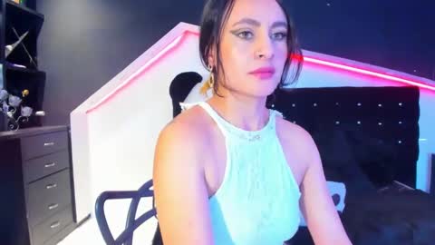 Coral  online show from 6, 2, 2025