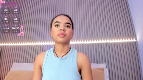 coralineross_ online show from 11, 9, 2025