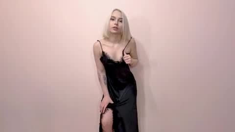 Snapshot of corenelossa chatting on 24, 5, 2026 Bella online show from 24, 5, 2026