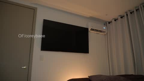 Snapshot of coreybae chatting on 5, 1, 2025 coreybae online show from 5, 1, 2025