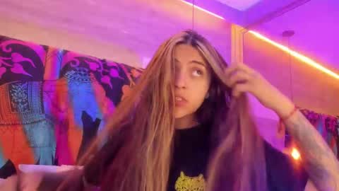 Cori online show from 10, 4, 2026