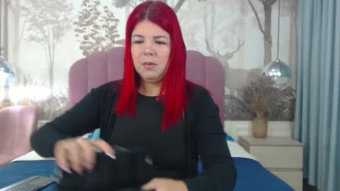 corineray online show from 17, 10, 2025