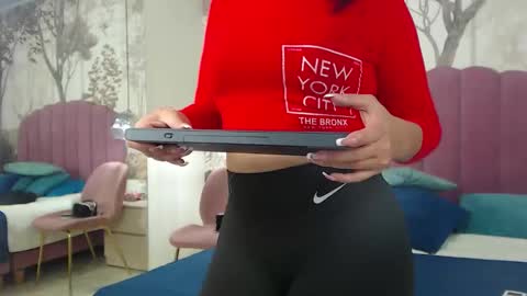 corineray online show from 23, 10, 2025