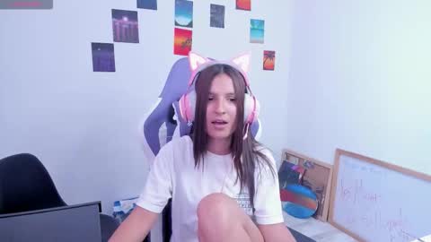 Snapshot of cositarika__ chatting on 7, 2, 2026 Lunita online show from 7, 2, 2026