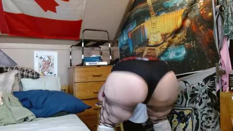 Snapshot of cosmicjones88 chatting on 13, 4, 2026 cosmicjones88 online show from 13, 4, 2026
