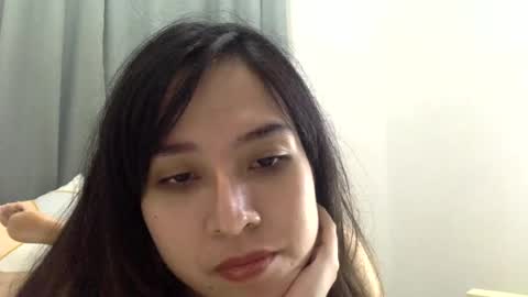Liz Gwyneth Charlota online show from 11, 6, 2026