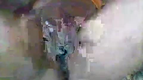 Snapshot of couleur_vanille chatting on 4, 12, 2025 couleur_vanille online show from 4, 12, 2025