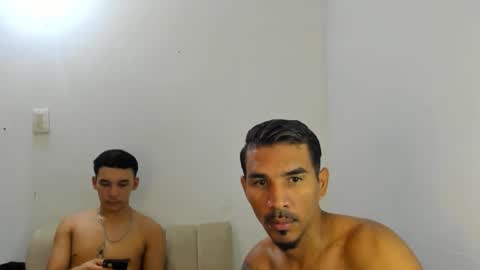 aron y stivens online show from 13, 10, 2025