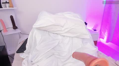 Snapshot of couple_naughty20 chatting on 31, 1, 2025 Maria  online show from 31, 1, 2025