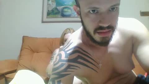 Snapshot of couplehot1515 chatting on 20, 1, 2025 couplehot1515 online show from 20, 1, 2025