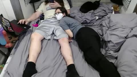 Snapshot of couplenxtdoor351 chatting on 13, 3, 2026 couplenxtdoor351 online show from 13, 3, 2026