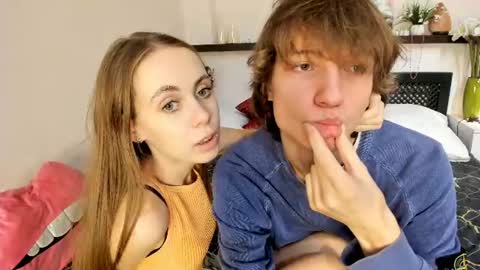 Snapshot of couplewetlove chatting on 19, 6, 2026 Mike and Emmy FOLLOW US online show from 19, 6, 2026