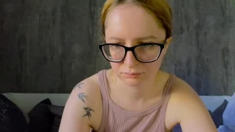 Snapshot of coy_girl_ chatting on 1, 5, 2026 My name is Emma - HELP COLLECT TOKENS FOR THE OPERATION FOR MY DAUGHTER online show from 1, 5, 2026