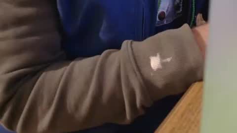 coyote017 online show from 20, 4, 2026