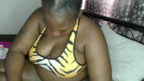Snapshot of cozy_dion chatting on 17, 7, 2026 Erykah online show from 17, 7, 2026