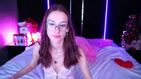 cozymell online show from 1, 1, 2025