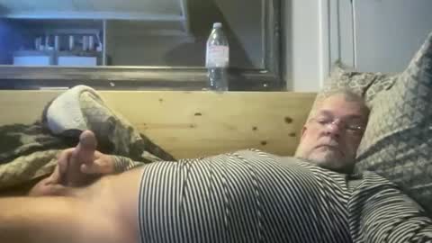 crapaud75018 online show from 19, 12, 2025