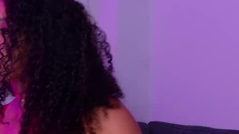 Laura  online show from 1, 12, 2025