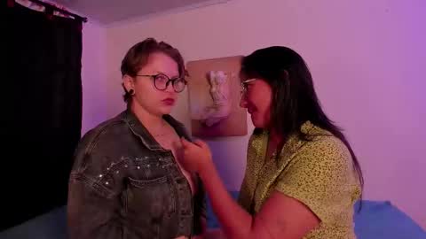 Lexie  Rose  online show from 1, 12, 2025