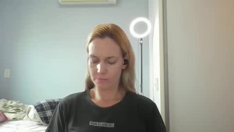 Snapshot of crazyanny chatting on 23, 4, 2026 Anny online show from 23, 4, 2026