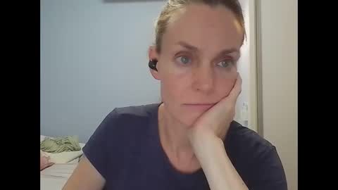 Snapshot of crazyanny chatting on 30, 4, 2026 Anny online show from 30, 4, 2026