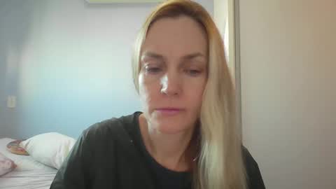 Snapshot of crazyanny chatting on 5, 5, 2026 Anny online show from 5, 5, 2026