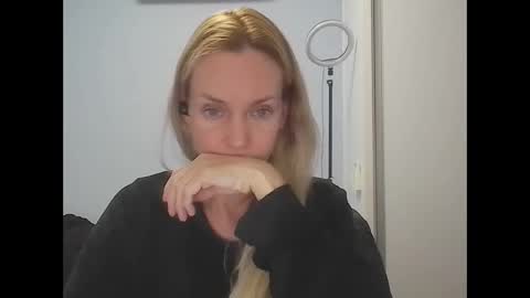 Snapshot of crazyanny chatting on 13, 5, 2026 Anny online show from 13, 5, 2026