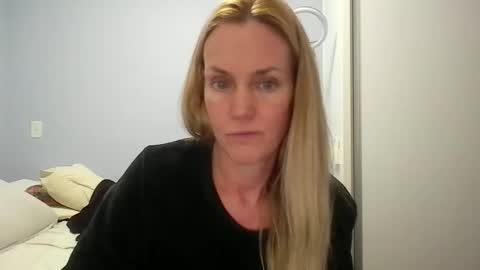 Snapshot of crazyanny chatting on 23, 5, 2026 Anny online show from 23, 5, 2026