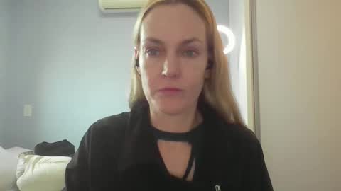 Snapshot of crazyanny chatting on 28, 5, 2026 Anny online show from 28, 5, 2026