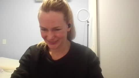 Snapshot of crazyanny chatting on 13, 7, 2026 Anny online show from 13, 7, 2026