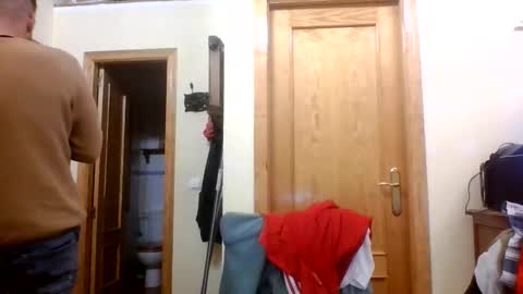 crazyboy44412345 online show from 27, 9, 2025