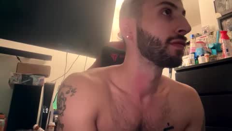 Snapshot of crazydill28 chatting on 20, 10, 2025 crazydill28 online show from 20, 10, 2025