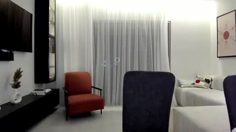 Patricia Lpez online show from 1, 11, 2025